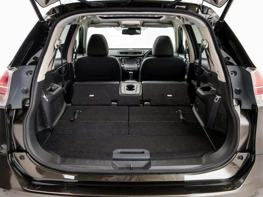  Nissan X-Trail 2014 года  (UK) (фото 2 из 10)